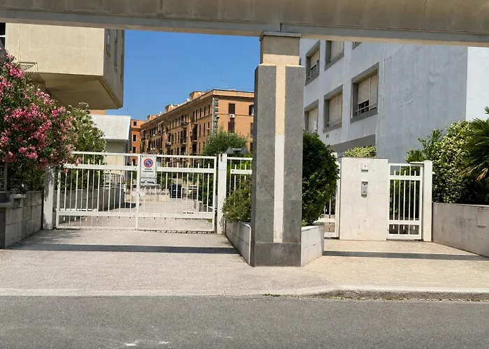 Loft Luminoso Con Posto Auto Privato, 4 Posti Letto - Metro Lodi A 5 Minuti Roma